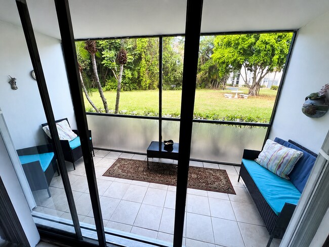 Foto del edificio - 1009 Green Pine Blvd