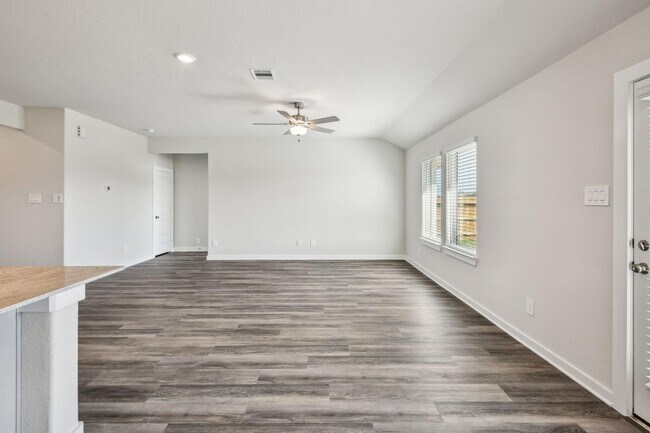 Building Photo - 6442 Sugarcane Ln