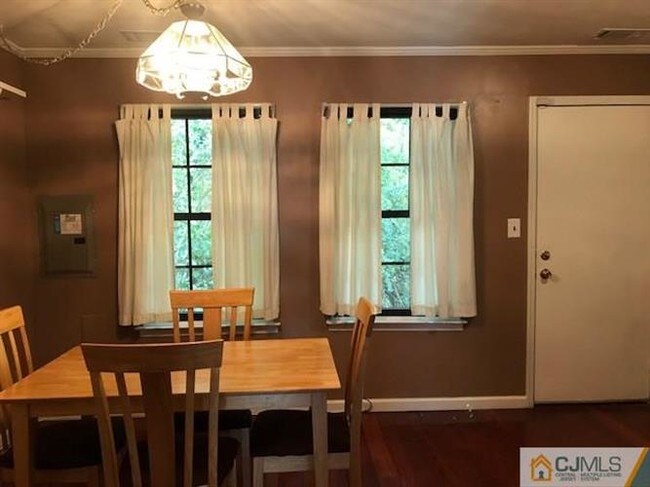 Building Photo - 23B Quail Run Dr
