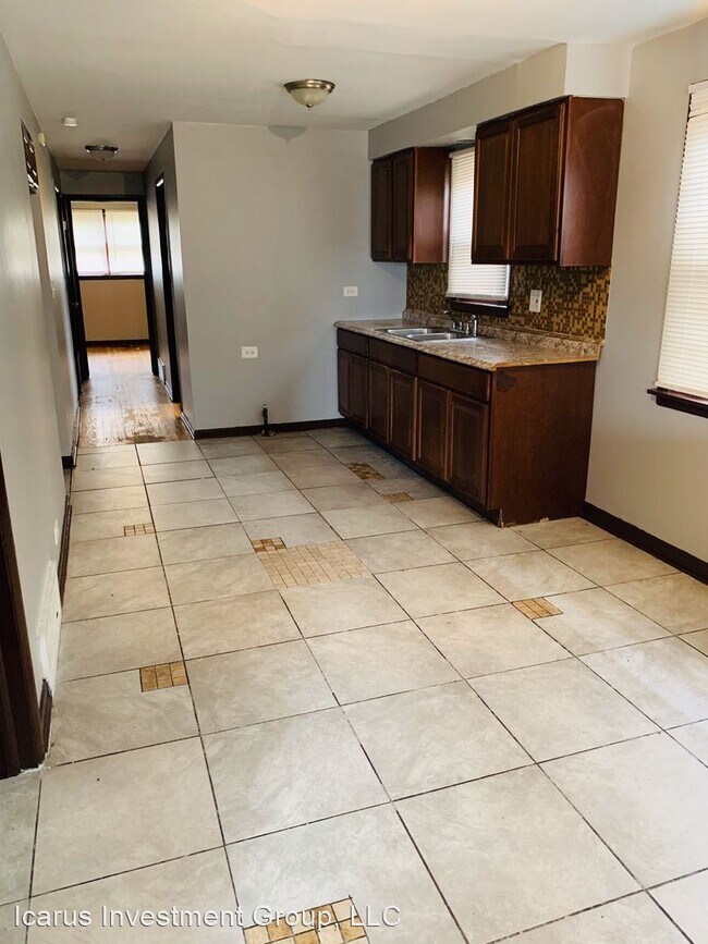 Building Photo - 3 br, 2 bath House - 319 W 100th St
