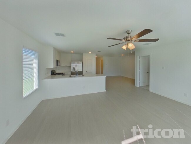 Foto del edificio - 1613 Parlier St