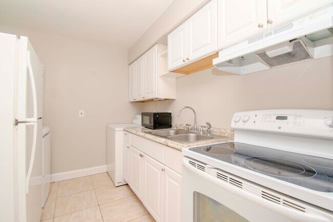 Foto del edificio - 2/1 Close to Downtown Tampa and University...