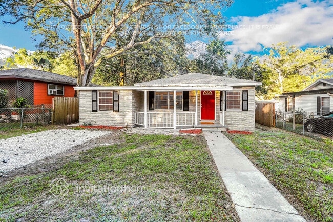Building Photo - 8718 N Mandarine Pl