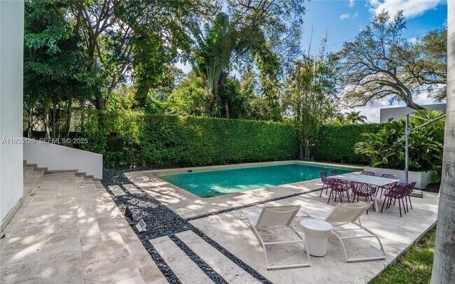 Foto del edificio - 3020 Brickell Ave