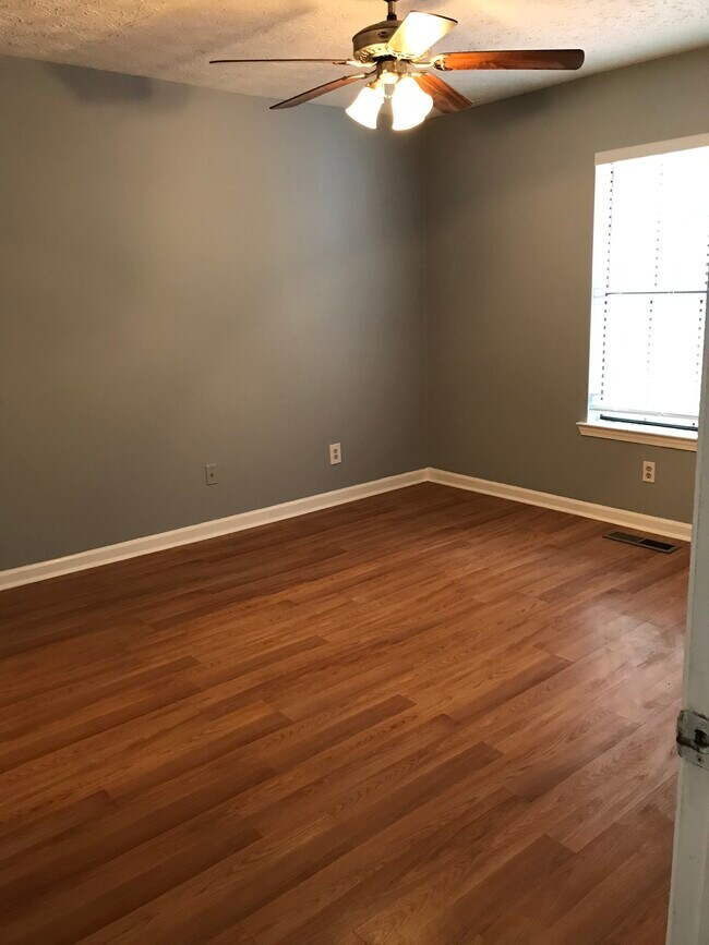 Segundo dormitorio - 5416 Park Pl S