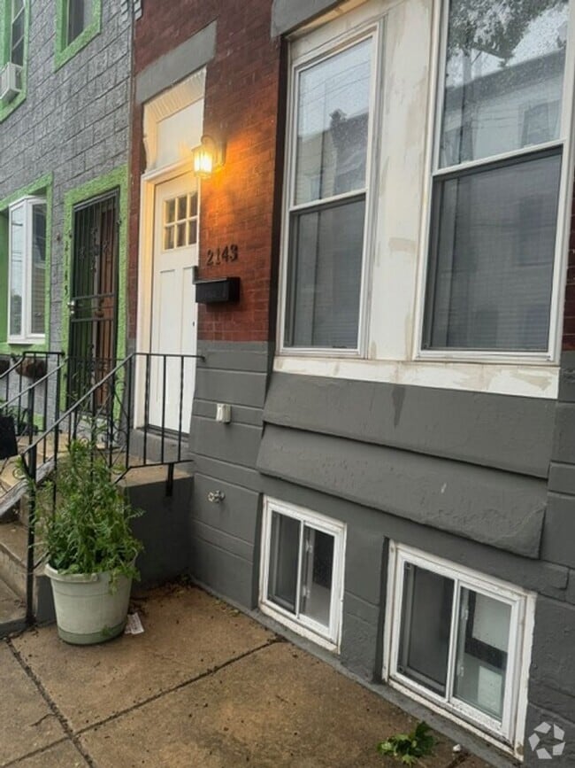 Building Photo - 2143 N 28th St