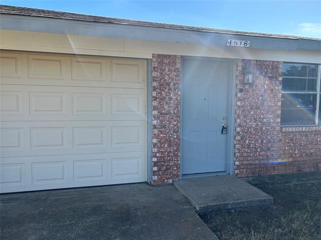 Foto del edificio - 1516 Coral Cut Off