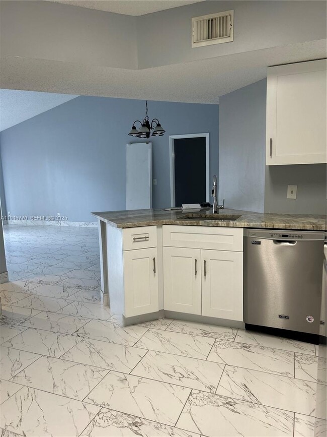 Building Photo - 8801 Wiles Rd