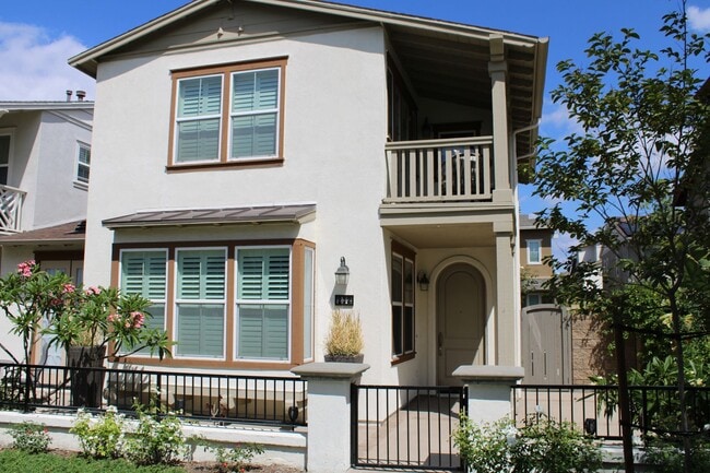 Building Photo - 2 Story home 3 Bedroom, 3 Bathroom Tustin Field.