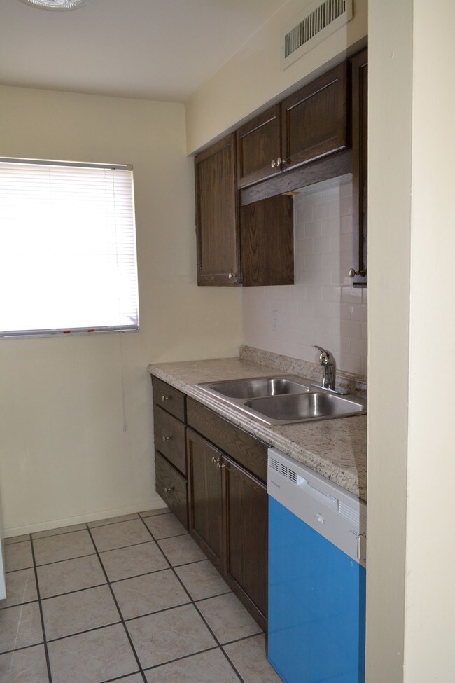 Foto del edificio - 1060 Jasper St