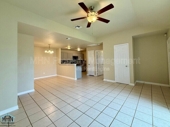 Building Photo - 5603 Lakebend W Dr