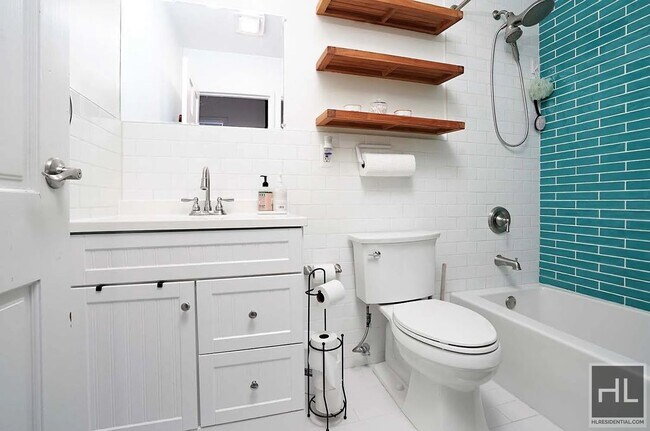 Foto del edificio - VERONICA PLACE