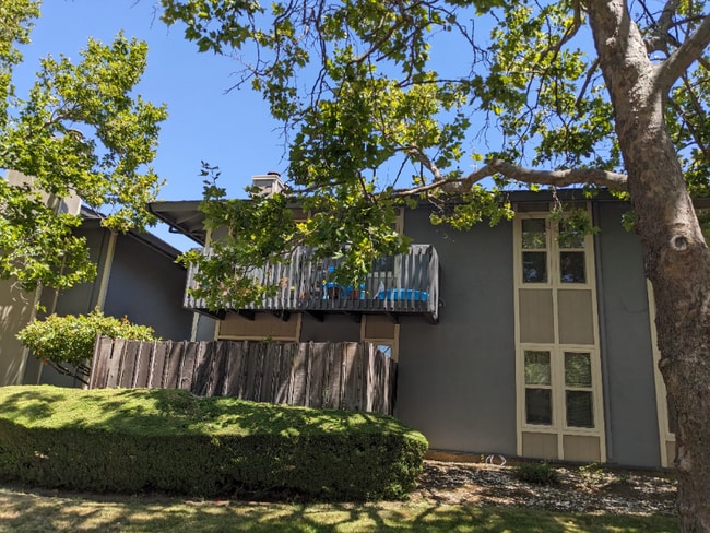 Photo - 1930 Camino Verde Apartment