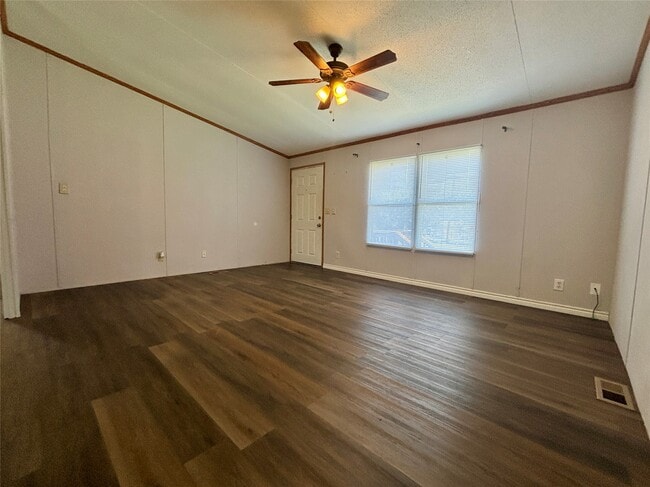 Building Photo - 12733 Pecan Tree Ct
