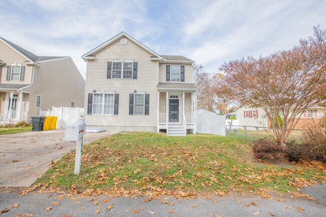 Foto del edificio - Lovely 4 BR/3 BA Single-Family Home in Pas...