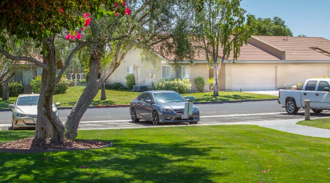 Building Photo - 44070 E Sundown Crest Dr