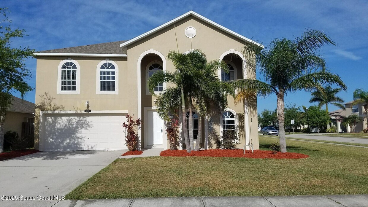 Foto principal - 2109 Maeve Cir