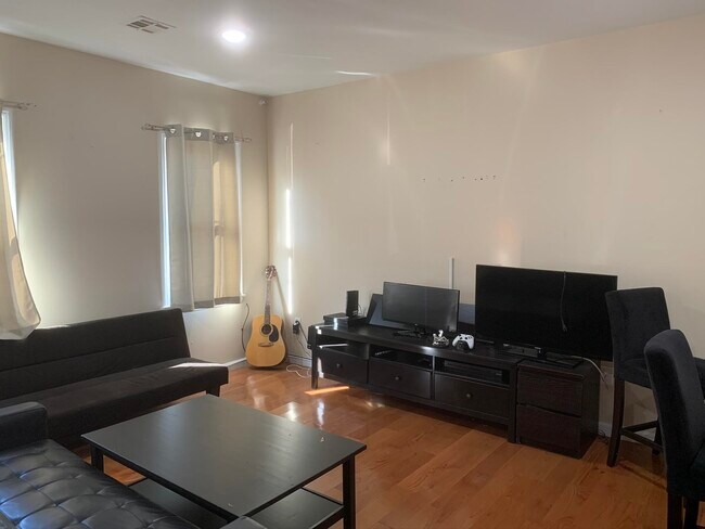 Foto del edificio - 1160 Summit Ave