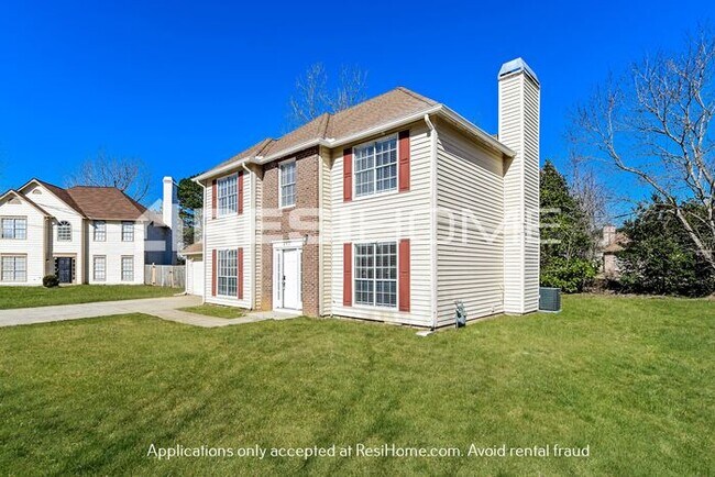 Building Photo - 493 Camp Hill Lane