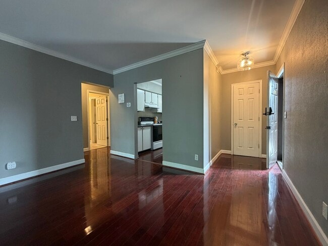 Photo - 11th Place Condominiums Unit #3010 Available for NOW!  $2100 per month.