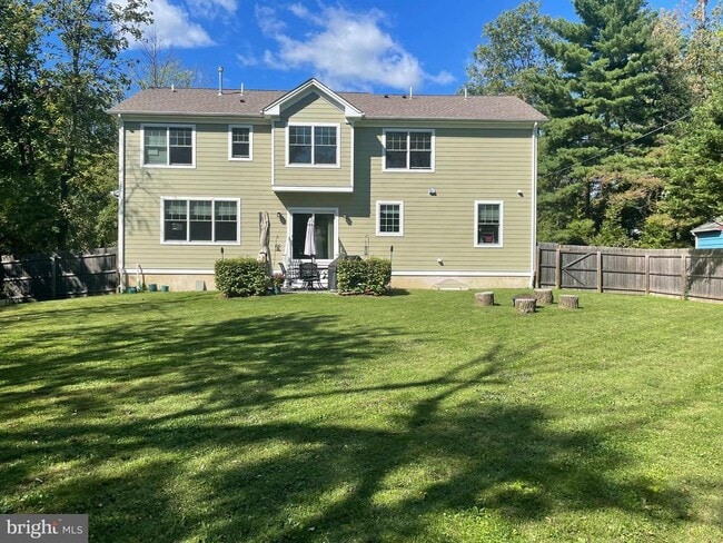 Building Photo - 259 Mt Lucas Rd