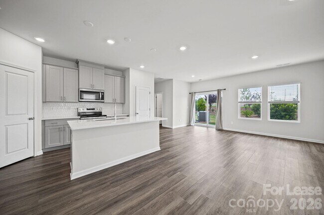 Foto del edificio - 4080 County Down Ave