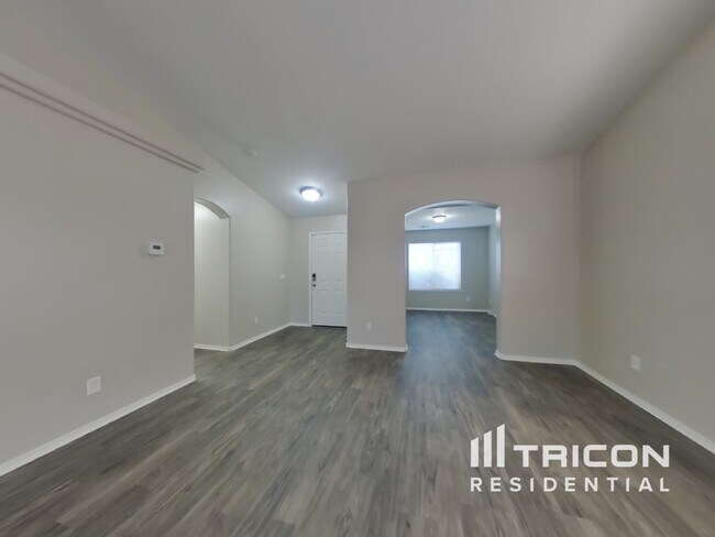 Foto del edificio - 3332 W Wayland Dr