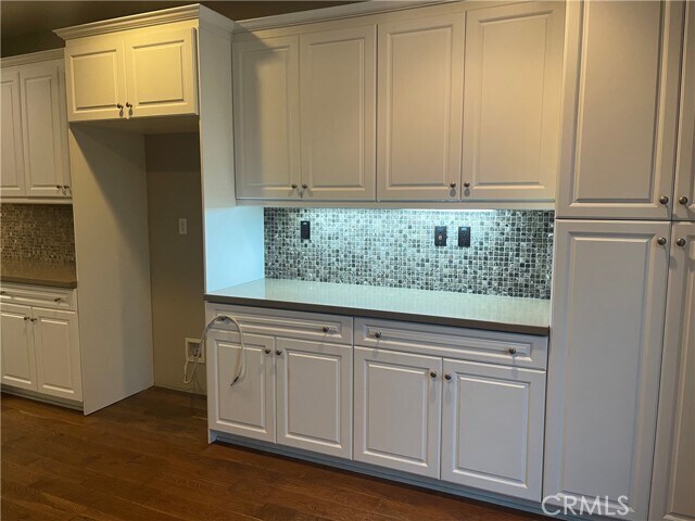 Building Photo - 304 S Cadiz Ct