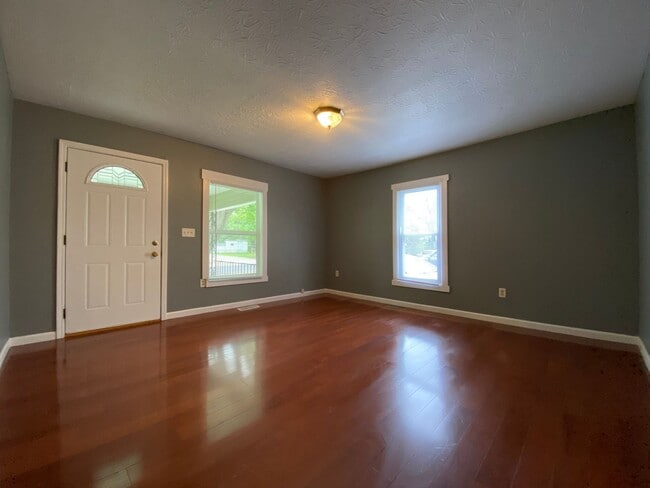 Foto del edificio - Available June 5th, 2026!