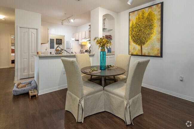 3 habitaciones, 2 baños - 1328 pies cuadrados - Comedor - Legacy at Fort Clarke