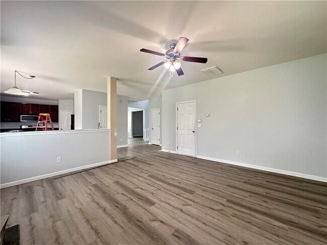 Foto del edificio - 1335 Rocky Shoals Ln