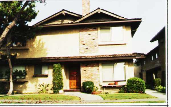 Building Photo - 3581 Howard Ave