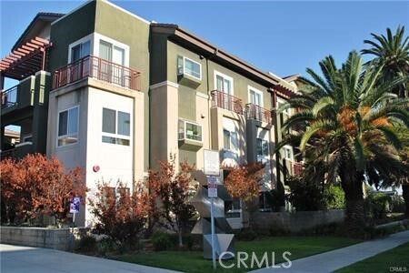 Foto del edificio - 228 S Olive Ave