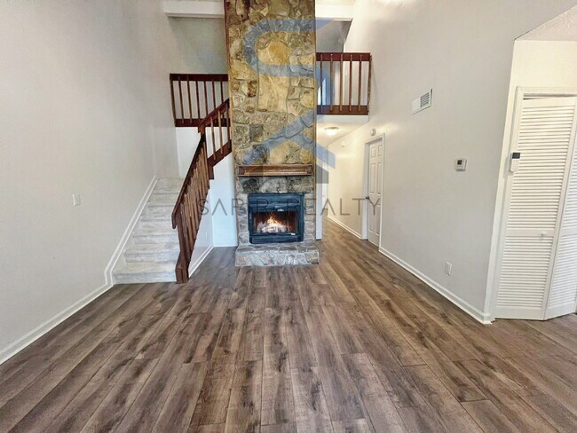 Foto del edificio - 5802 Trent Walk Dr