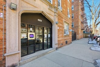 Building Photo - 2081 Cruger Ave