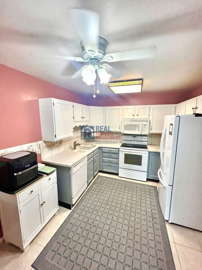 Building Photo - 3022 S Wheeling Way