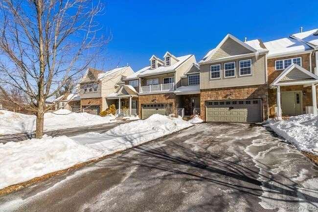 Building Photo - 135 N River Dr