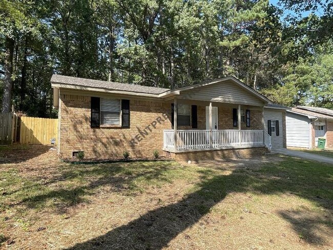 Building Photo - 9714 Woodland Dr