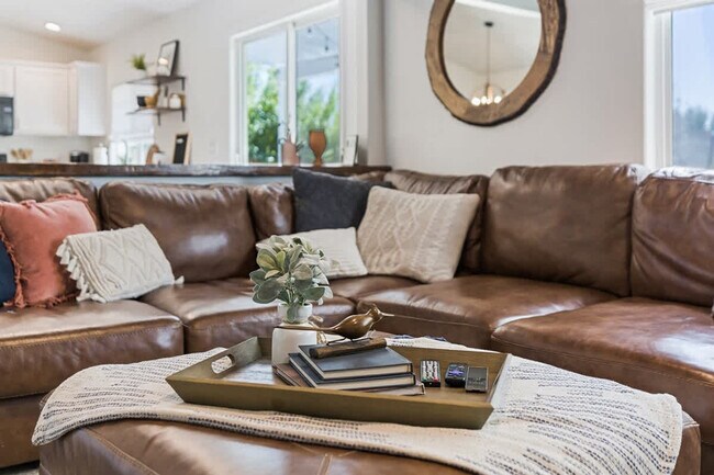 Building Photo - 19701 Cumberland Way