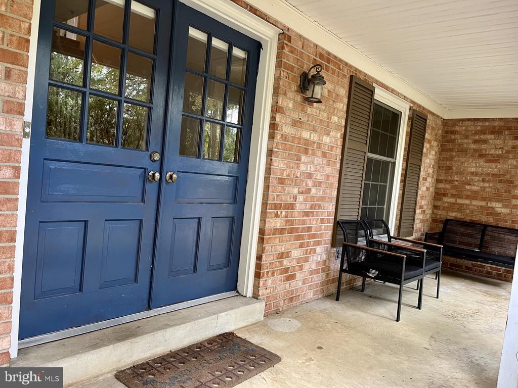 11332 Vale Rd, Oakton, VA 22124 House Rental in Oakton, VA