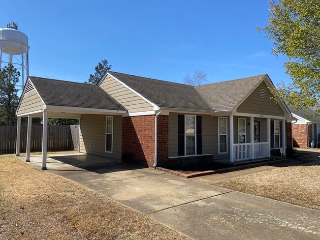 Building Photo - 10051 Williford Dr