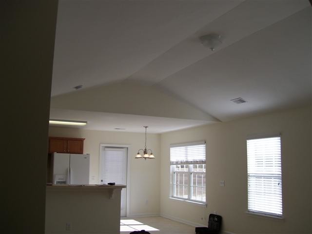 Building Photo - 40 Twin Oaks Pl