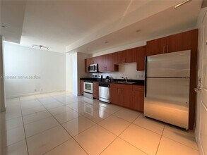 Building Photo - 111 E Flagler St