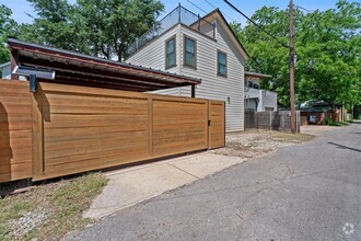 Building Photo - 1603 Willow St