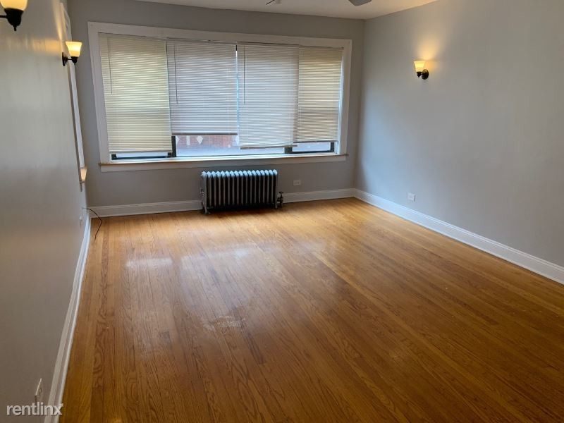 Primary Photo - 2 br, 1 bath Apartment - 7648 S Ingleside Ave