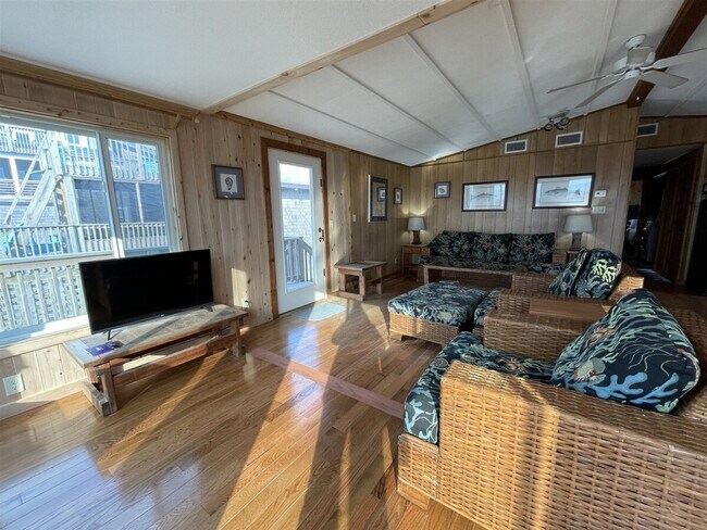 Foto del edificio - 57144 Lighthouse Rd