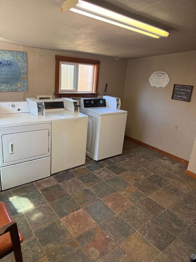 Photo - 1705 Chris Craft Dr-2 Apartment