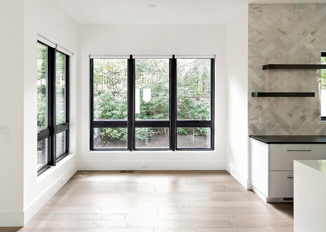 Foto del edificio - 55 Rosalie Rd