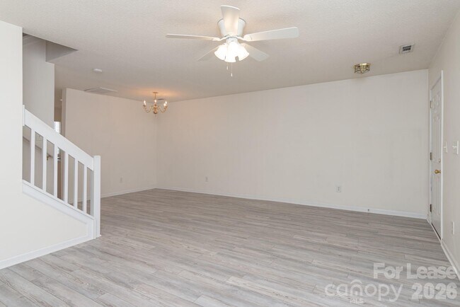 Building Photo - 110 Navigator Ct