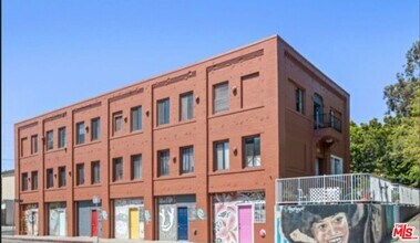 Building Photo - 101 Dudley Ave